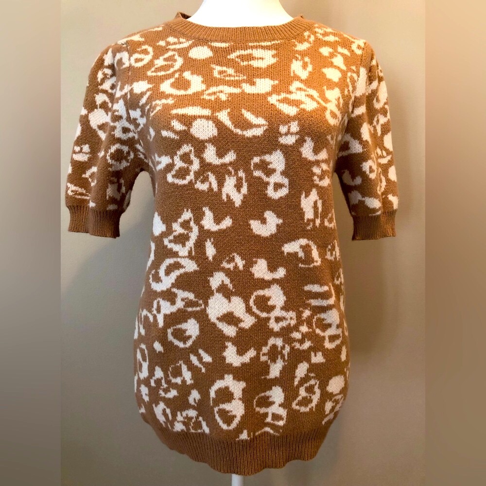 Entro Tan Animal Print Short Sleeve Sweater Womens Medium